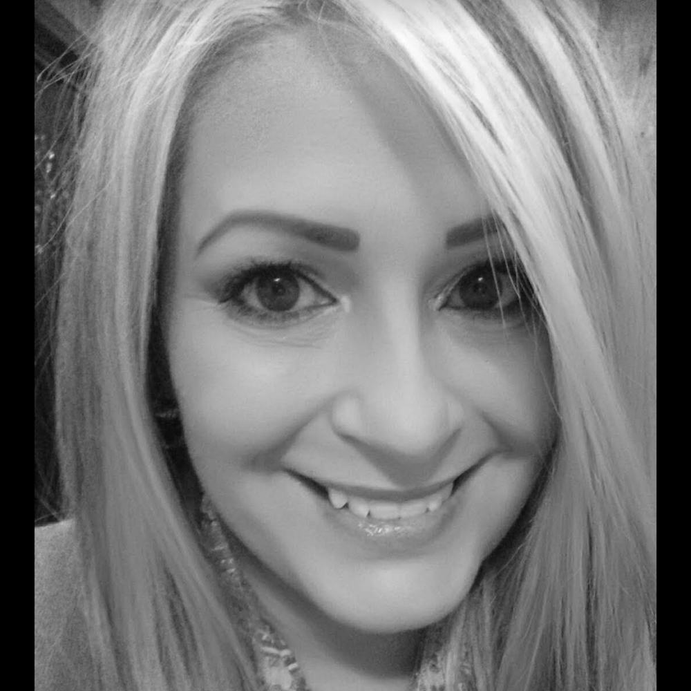 Hi I am Shannon. Lots to come. If you want it give me a reasonable offer 😊